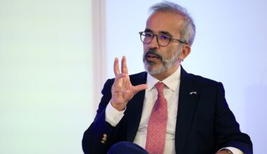 Parceiro demarca-se. Governo vai reconhecer Estado palestiniano com CDS contrariado