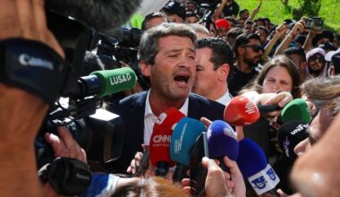 "Não podem querer que isto seja um bar aberto". André Ventura em manifestação de imigrantes