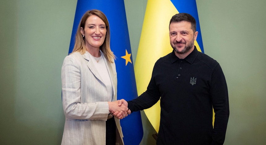 Zelensky diz que serão necessários mais 50 mil milhões de euros para financiar a guerra em 2026