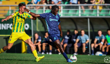FC Porto renova o contrato de jovem promessa e inscreve médio