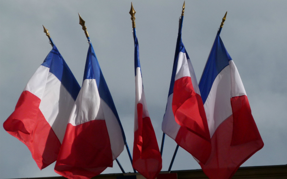 Rating da dívida de França cai pela segunda agência em menos de uma semana