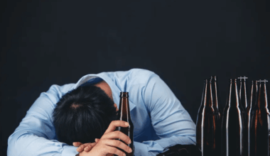 Álcool aumenta risco de demência mesmo em pequenas quantidades, aponta estudo