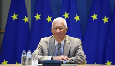 Ucrânia: Representantes da UE a caminho dos EUA para negociar sanções, confirma Costa