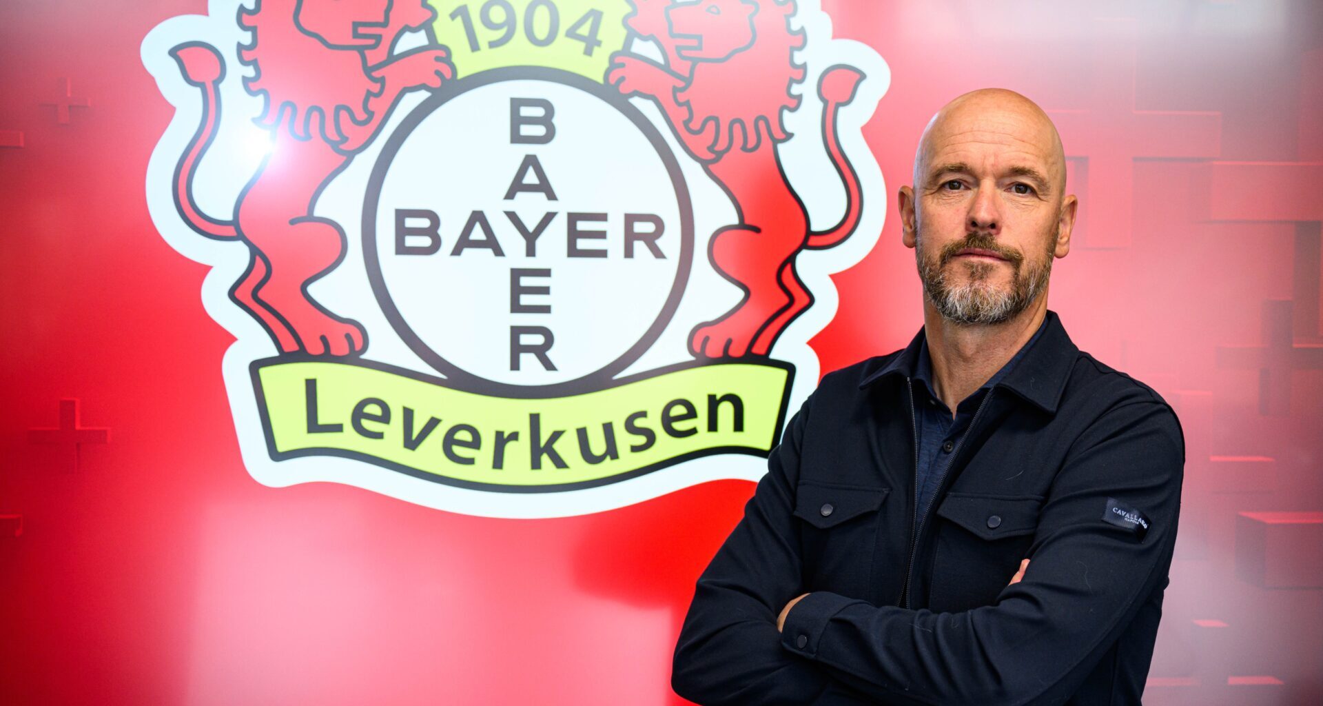 Os 3 treinadores apontados ao lugar deixado vago por Erik ten Hag no Bayer Leverkusen