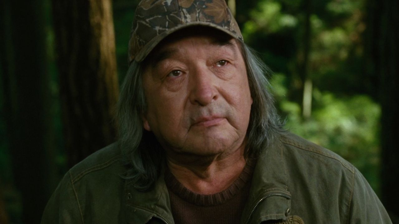 Morre o ator Graham Greene, de 'Crepúsculo: Lua Nova', aos 73 anos