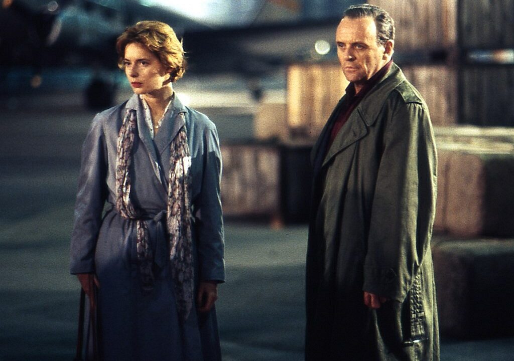 Novo romance de Afonso Reis Cabral e biografias de Anthony Hopkins e de Arundhati Roy chegam às livrarias portuguesas