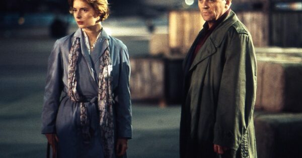 Novo romance de Afonso Reis Cabral e biografias de Anthony Hopkins e de Arundhati Roy chegam às livrarias portuguesas