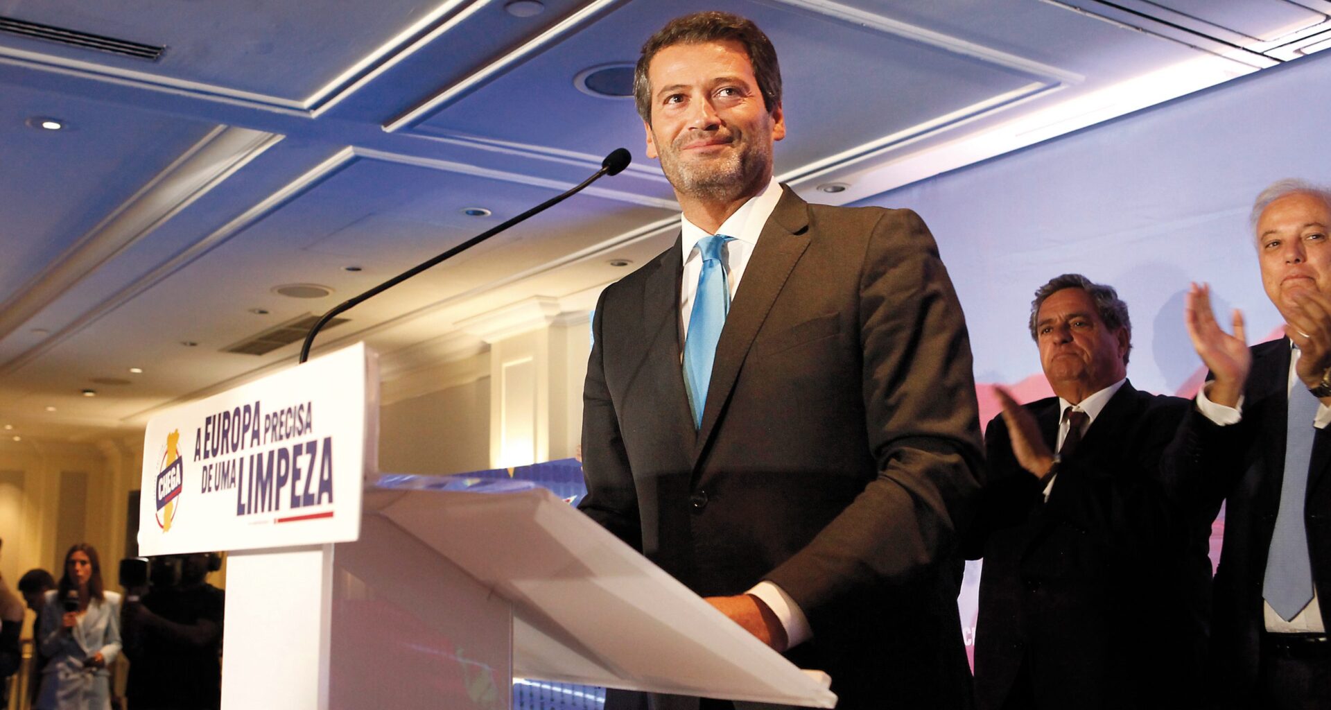 Candidatura presidencial de Ventura partiu Chega ao meio