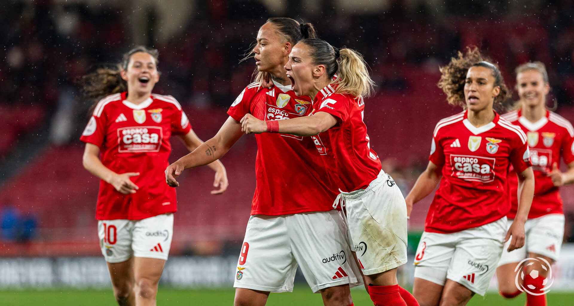 Benfica fecha contratação para o meio-campo depois de 2 contrariedades