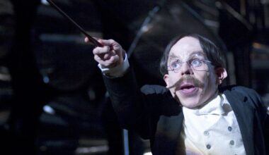 Warwick Davis voltará a viver Professor Filius Flitwick em 'Harry Potter'