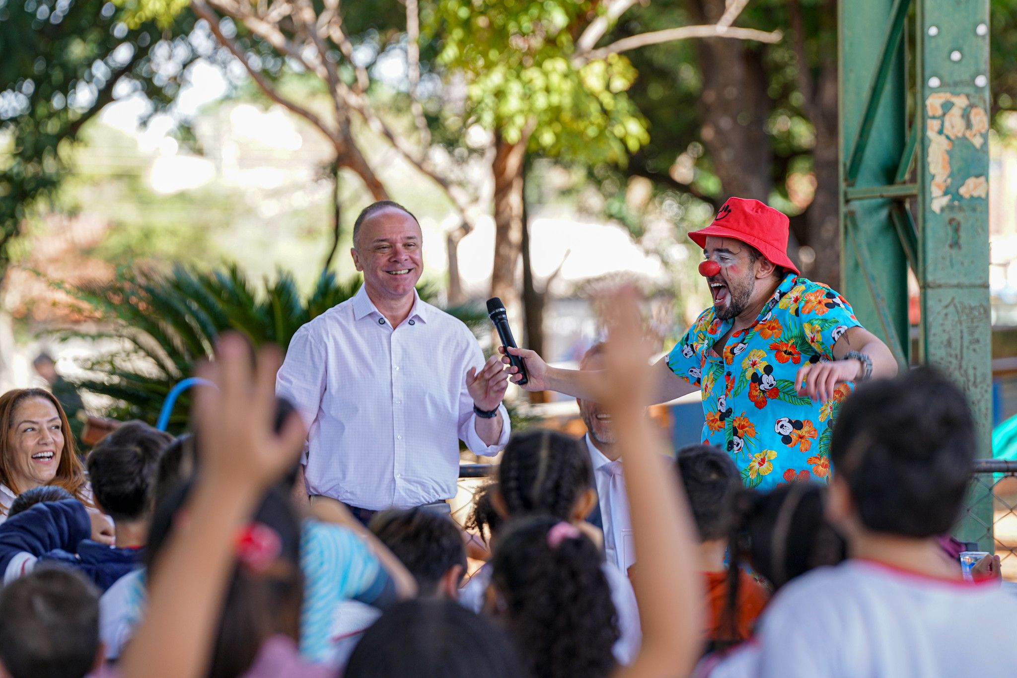 Projeto Ler e Reler 04 - Arthur Merlotti.jpg