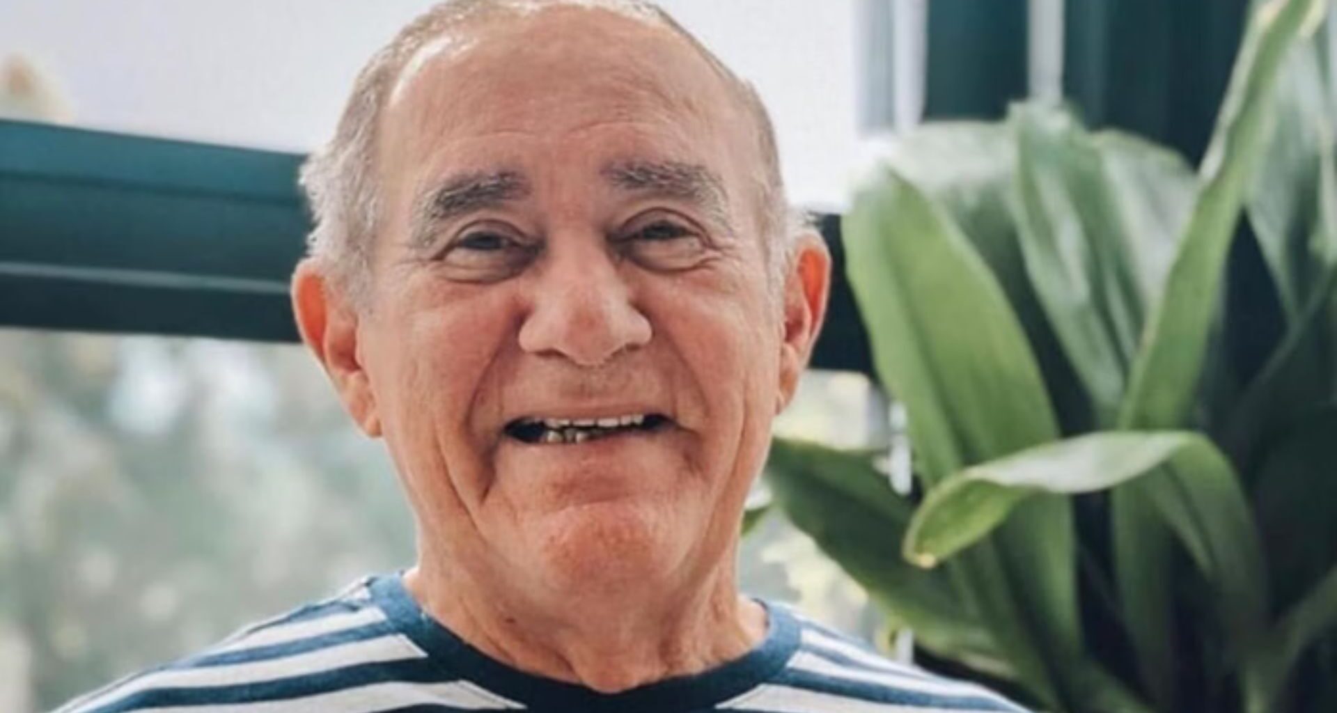 Renato Aragão aparece na web após suposta internação em asilo