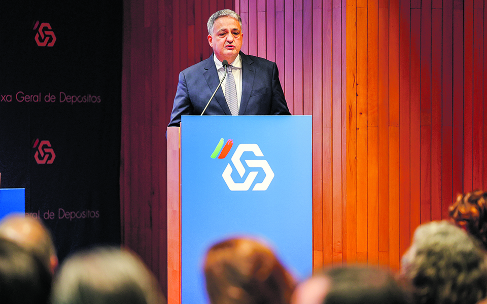 Tribunais dão razão à CGD sobre contagem de faltas por luto