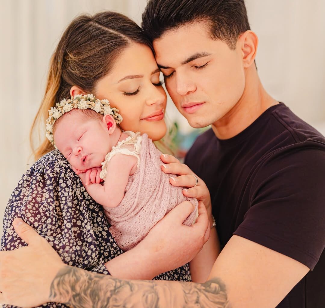 Filha de Tom Cavalcante compartilha registro inédito de Antonella e ganha declaração do pai