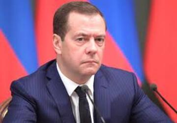 Medvedev alerta para “risco muito real” de guerra nuclear e diz que Europa não pode enfrentar conflito com a Rússia