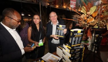 Livro sobre resistência democrática após 8 de janeiro foi lançado em Brasília – Sindicato dos Metalúrgicos de São Paulo e Mogi das Cruzes