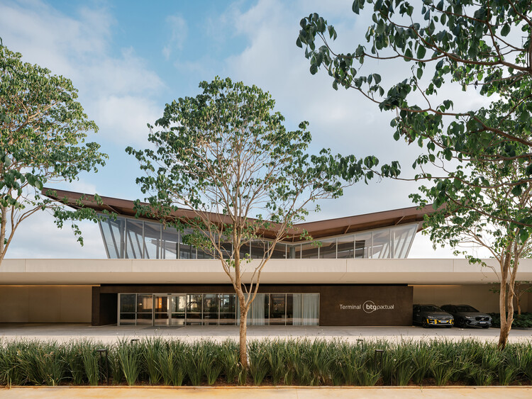 Terminal BTG Pactual / Perkins&Will São Paulo - Fotografia de Exterior