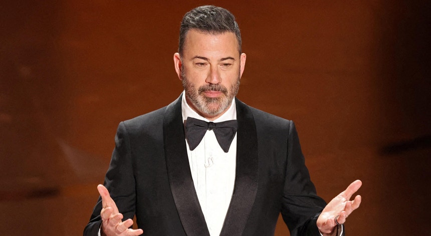 "Tinha más audiências". Trump diz que Jimmy Kimmel foi afastado por "falta de talento"
