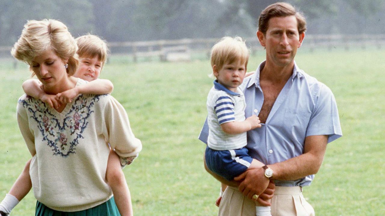 Logo após o nascimento do príncipe Harry, Charles III teria dito a Diana que voltaria para Camila