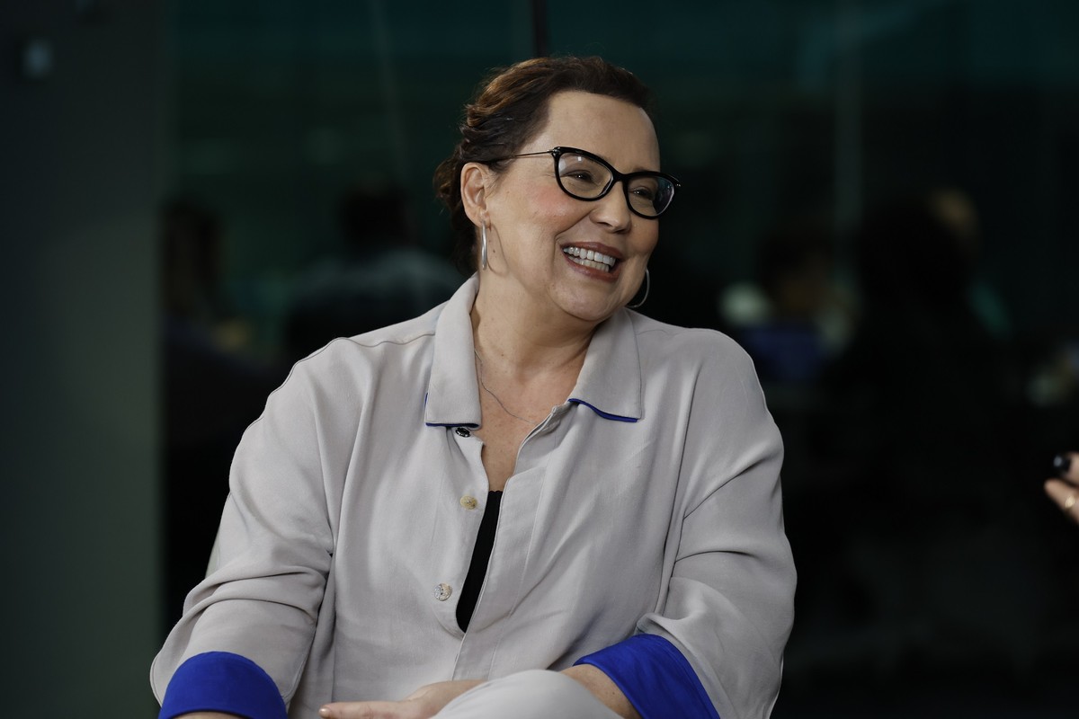 Ana Beatriz Nogueira lembra surtos em 'Caminho da Índias' e conta que Malu Mader e Patrícia Pillar aprenderam a aplicar injeções para tratá-la