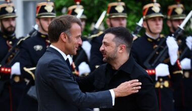 Macron anuncia que a Europa está "pronta" para oferecer garantias de segurança à Ucrânia "no dia em que a paz for assinada"