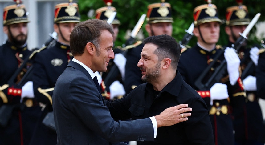Macron anuncia que a Europa está "pronta" para oferecer garantias de segurança à Ucrânia "no dia em que a paz for assinada"