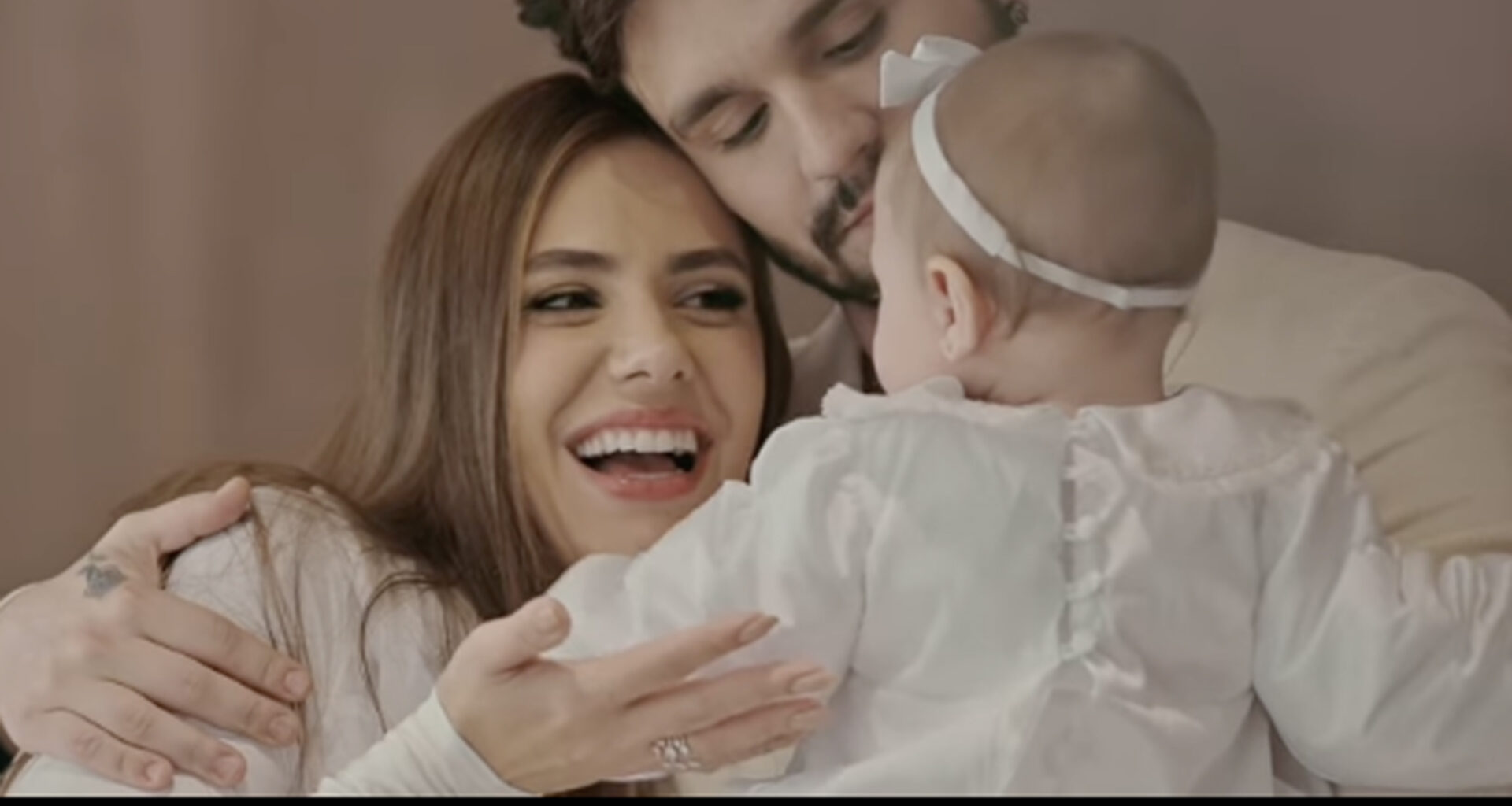 Batizado de Serena, filha de Luan Santana e Jade Magalhães - Foto: Reprodução / Instagram @ajademagalhaes