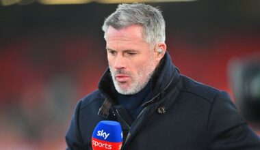 Carragher critica estrela do Man. United: «No que é que ele é bom?»