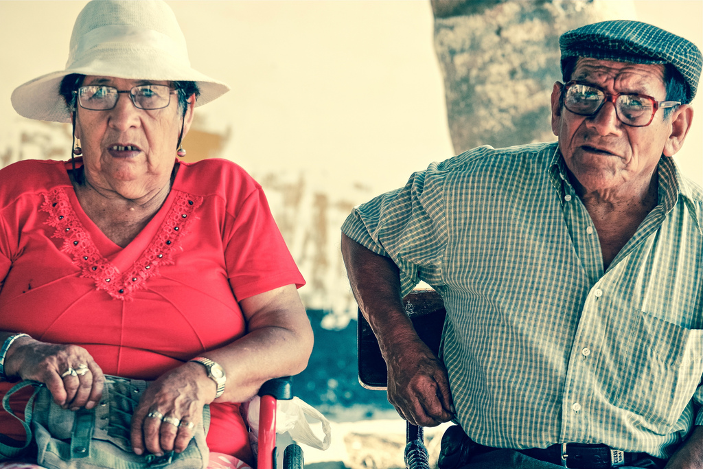 Como os "divórcios grisalhos" afetam a vida dos filhos adultos
