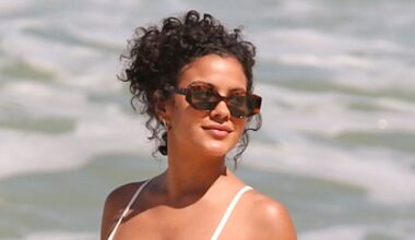 Bella Campos exibe a barriga com gominhos em gravação na praia