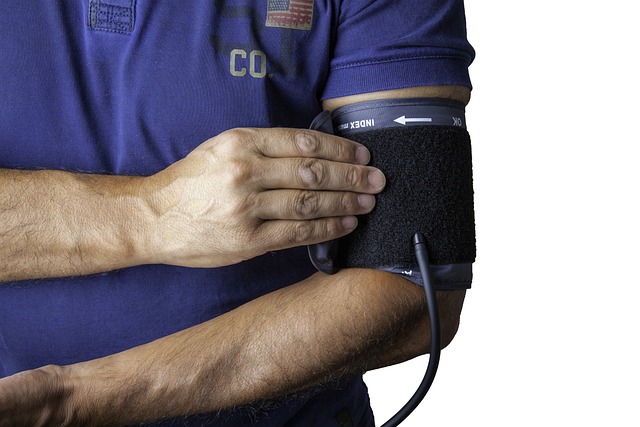 Nova diretriz redefine pressão arterial de 12 por 8 como pré-hipertensão