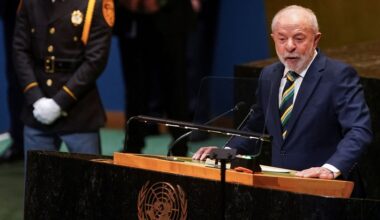Lula aponta aos EUA. Presidente brasileiro denuncia na ONU "agressão inaceitável contra poder judiciário" do país
