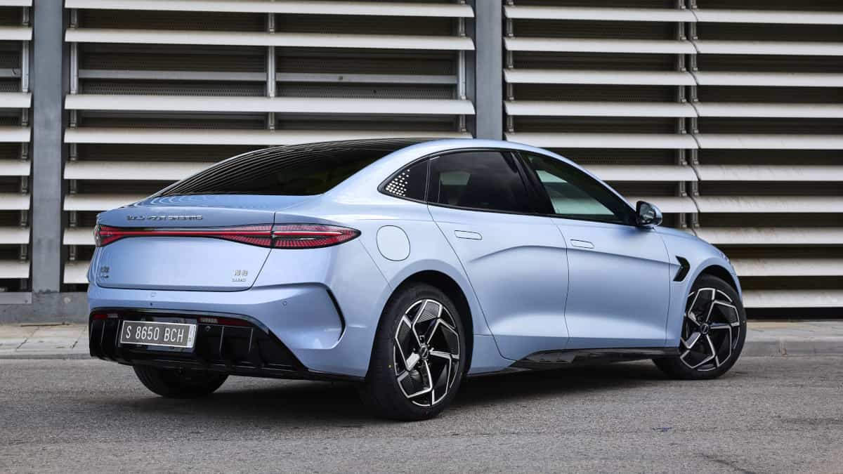China quer proibir característica que se tornou moda no design automóvel