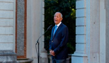 Acusado de instabilidade. Marcelo lembra que em dez anos teve dois primeiros-ministros