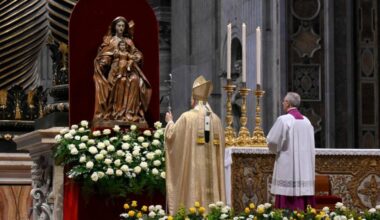 A Moreneta brasileira: escultura doada por João Goulart a Paulo VI tornou-se presença constante nas celebrações pontifícias