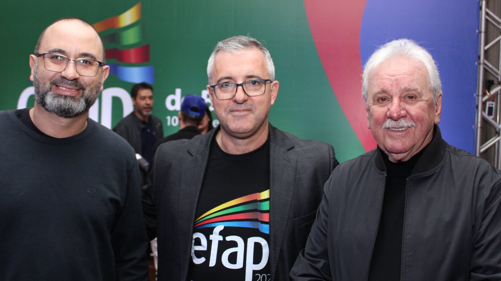 Longhini registra encontro de referências catarinenses na Efapi - Rádio Rural