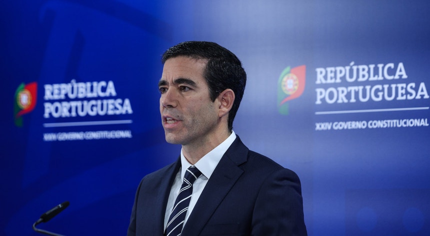 Lei de Estrangeiros. Governo diminui prazo para reagrupamento familiar