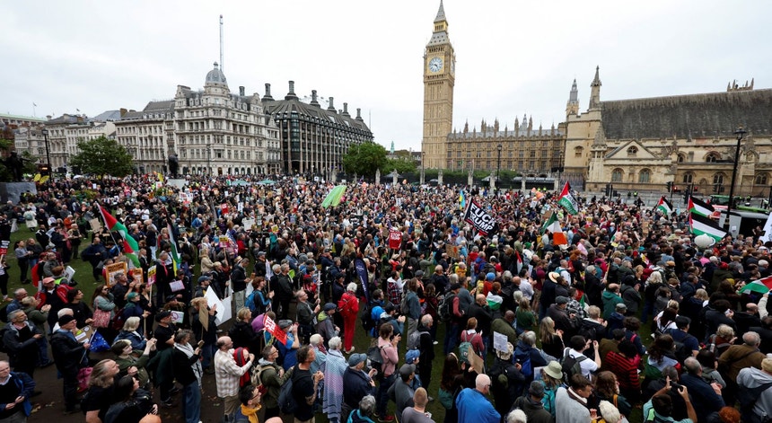 Milhares em Londres contra visita de Donald Trump ao Reino Unido