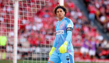 Mercado: Ochoa ia assinar contrato, mas foi buscar um café... e não voltou