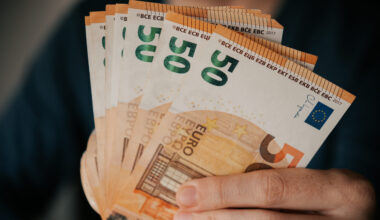 Salário 'engordou' em setembro? Saiba o que muda no IRS para trabalhadores e pensionistas