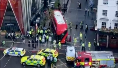 Pelo menos 17 pessoas feridas após autocarro atropelar peões em Londres