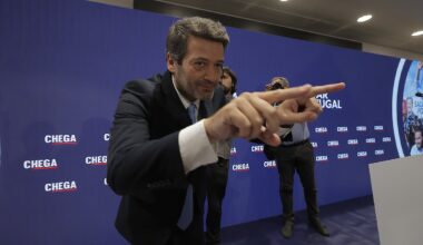 Barómetro DN/Aximage: Chega ultrapassa AD e fica à frente das intenções de voto pela primeira vez - Diário de Notícias