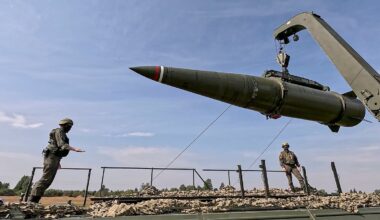 Kremlin afirma que “a NATO está em guerra com a Rússia” - Diário de Notícias