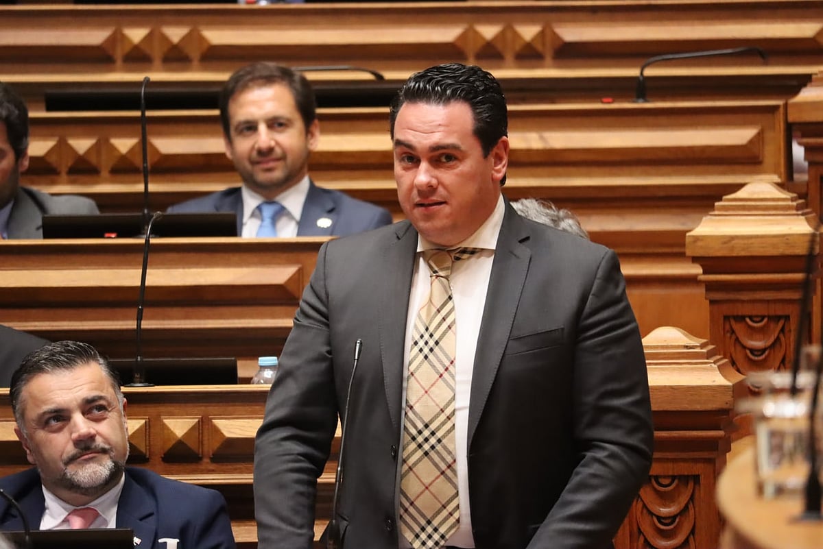 Isabel Moreira Acusa Filipe Melo de Gestos Inapropriados