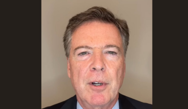 "Não tenho medo". Ex-diretor FBI acusado de obstrução à justiça e perjúrio após pressão de Trump