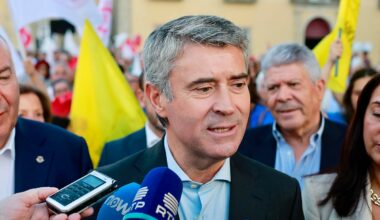 Habitação. Carneiro avisa que medidas do Governo vão "provocar subida em espiral" das rendas