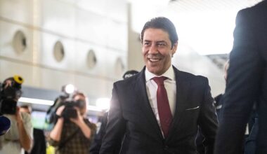 Contas de Vieira Eram Melhores e Saída de Lage por Desgaste