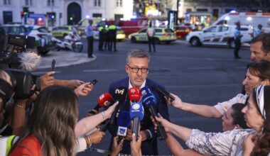 Moção de censura chumbada. Moedas garante que não foge das responsabilidades