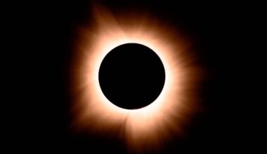 Eclipse lunar total mais longo do ano ocorre neste fim de semana; saiba como ver
