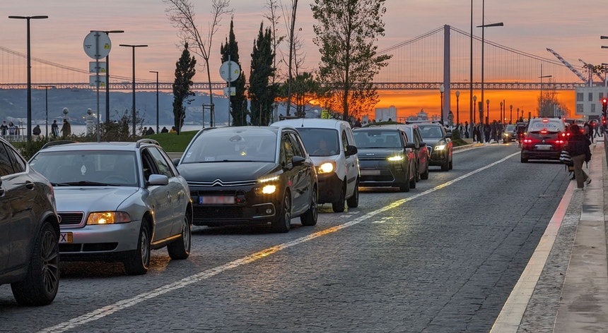 Relatório aponta Portugal entre os países europeus que mais consumirá energia para arrefecer
